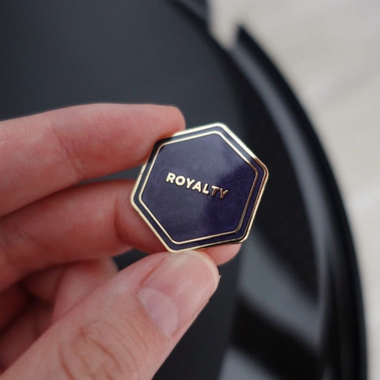 1 Peter 2:9 (Royalty) Enamel Pin