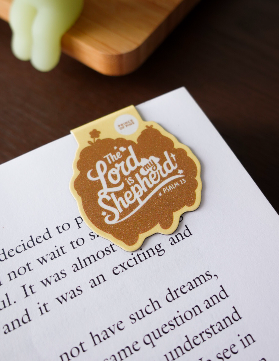 Daisy Duck Chonk Magnetic Bookmark