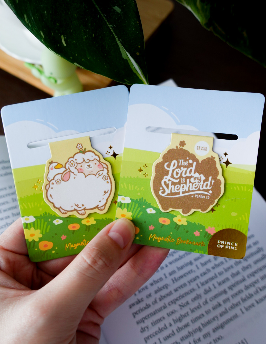 Daisy Duck Chonk Magnetic Bookmark